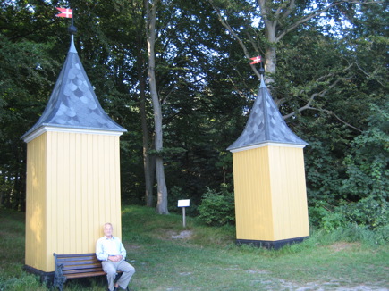 Hans Aage voor 'zijn' bos Hans Aage voor 'zijn' bos