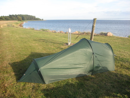 Kamperen bij het haventje van Sandager. Kamperen bij het haventje van Sandager (overnatning i de fri)
