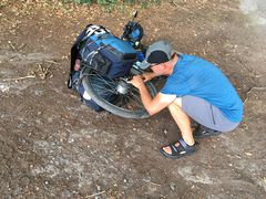 Remy had issues with his gear hub (Rohloff hub)